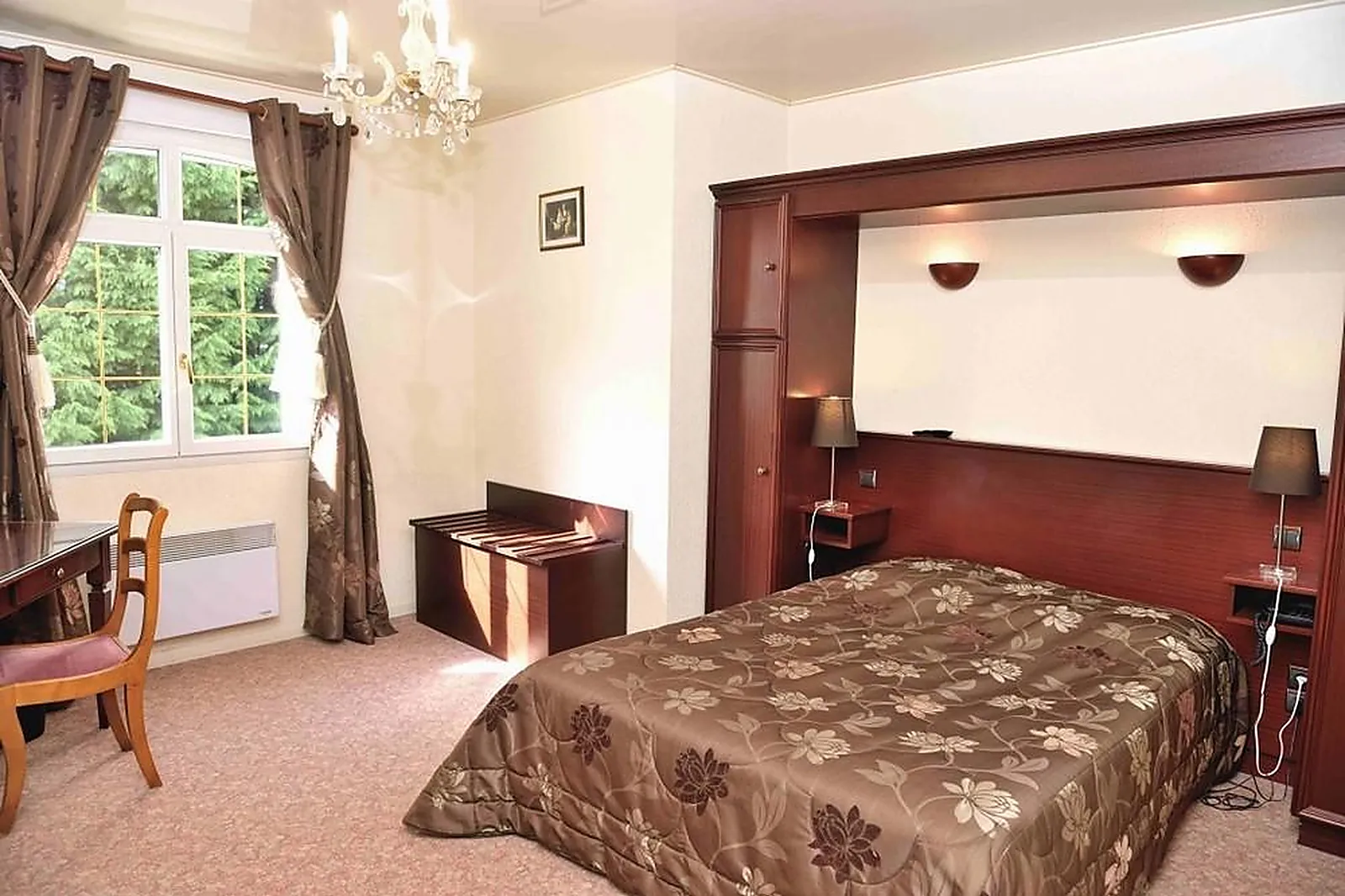 Lieux événementiels, HOTEL CHATEAU DES TOURELLES