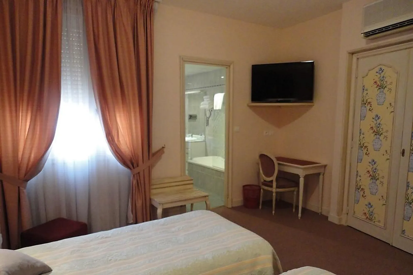 Lieux événementiels, HÔTEL CHIFFRE