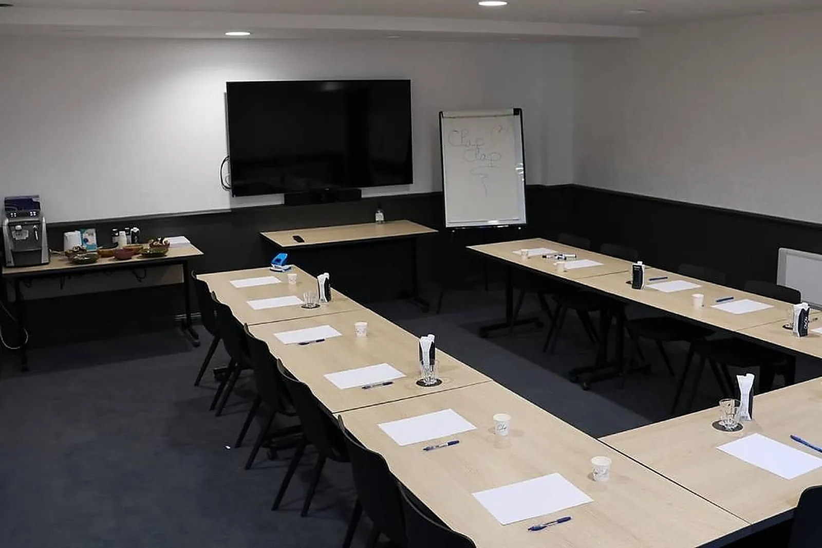 Lieux événementiels, HÔTEL CLAPCLAP