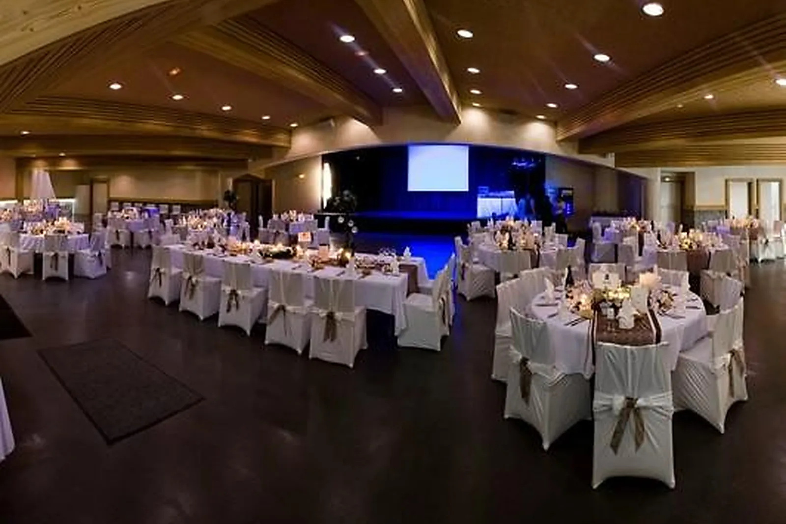 Lieux événementiels, HÔTEL CLUB LE CRÊT