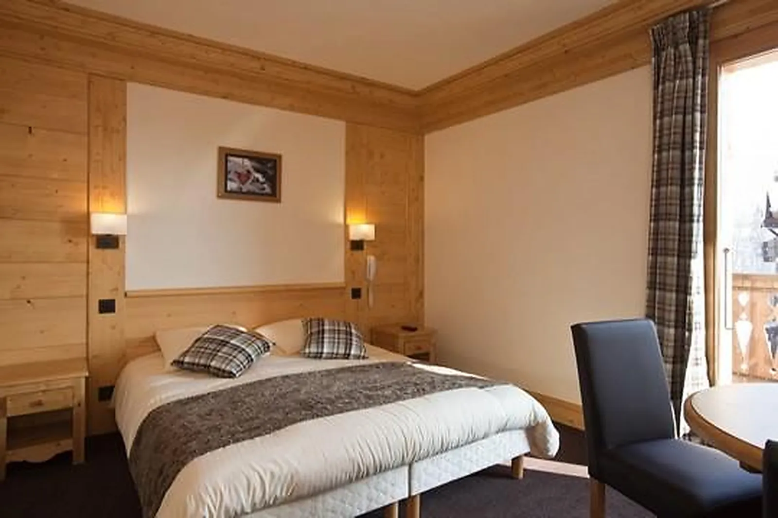 Lieux événementiels, HÔTEL CLUB LE CRÊT