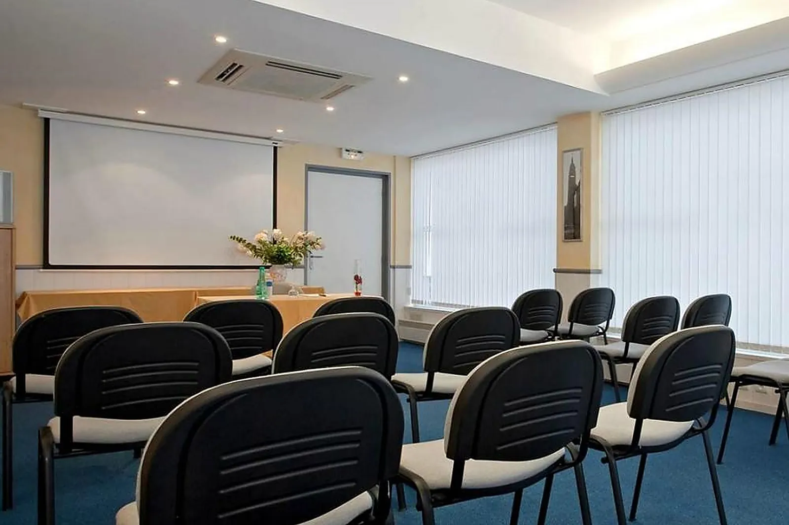 Lieux événementiels, HOTEL CONTINENTAL SAINT RAPHAEL