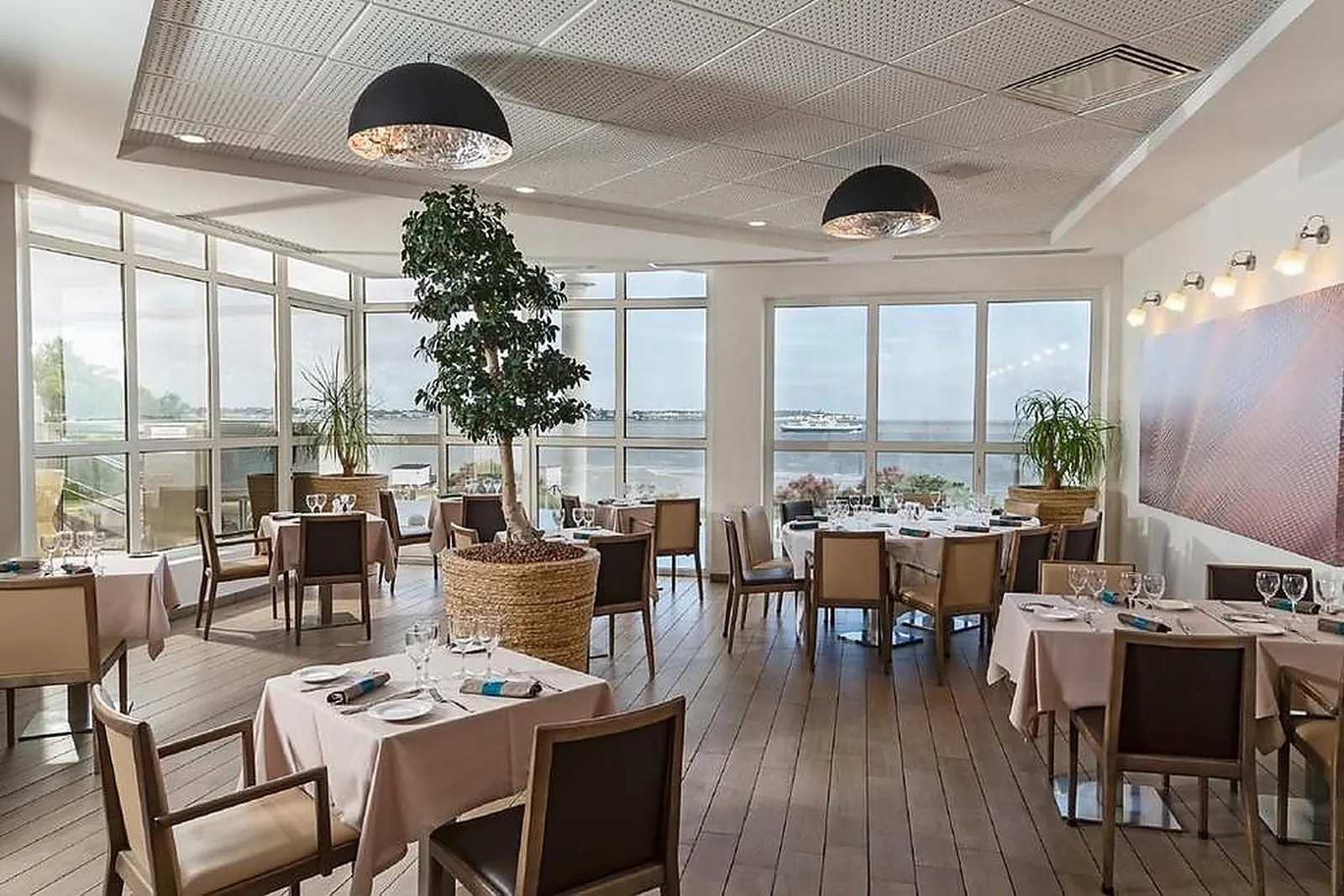 Lieux événementiels, HÔTEL CORDOUAN THALAZUR ROYAN