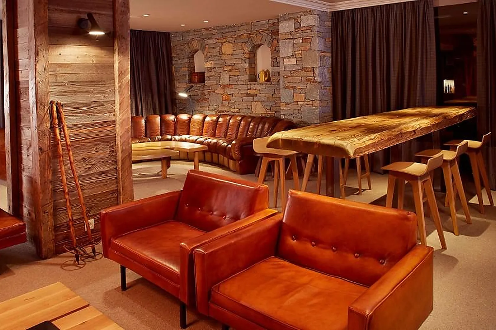 Lieux événementiels, HOTEL DES TROIS VALLEES - HOTEL DES NEIGES