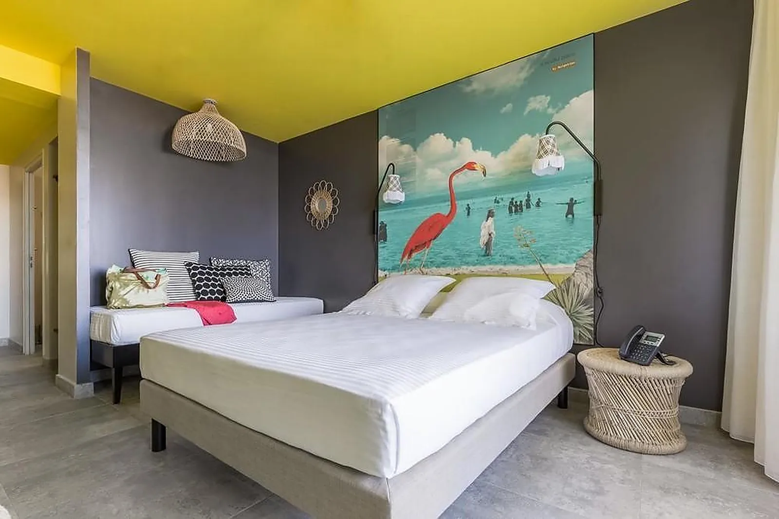 Lieux événementiels, HÔTEL DINA MORGABINE SAINT-GILLES