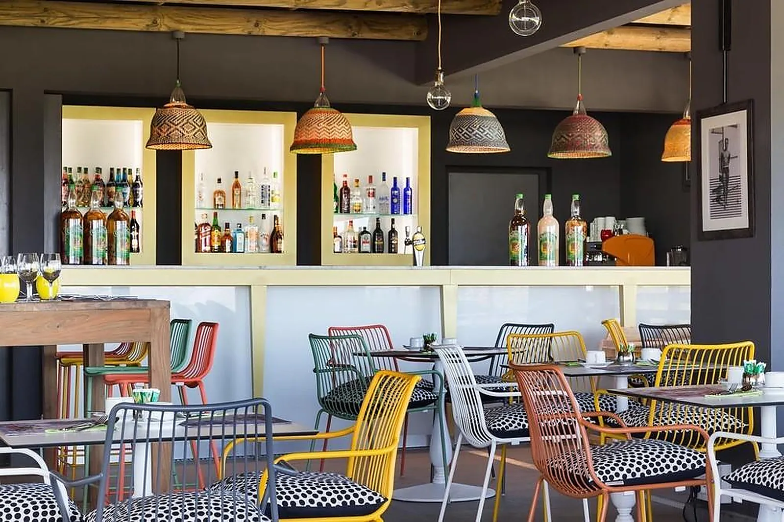 Lieux événementiels, HÔTEL DINA MORGABINE SAINT-GILLES