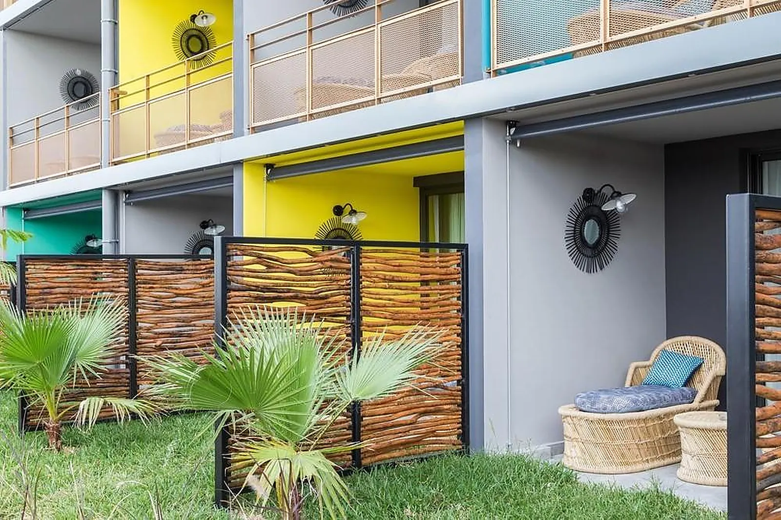 Lieux événementiels, HÔTEL DINA MORGABINE SAINT-GILLES