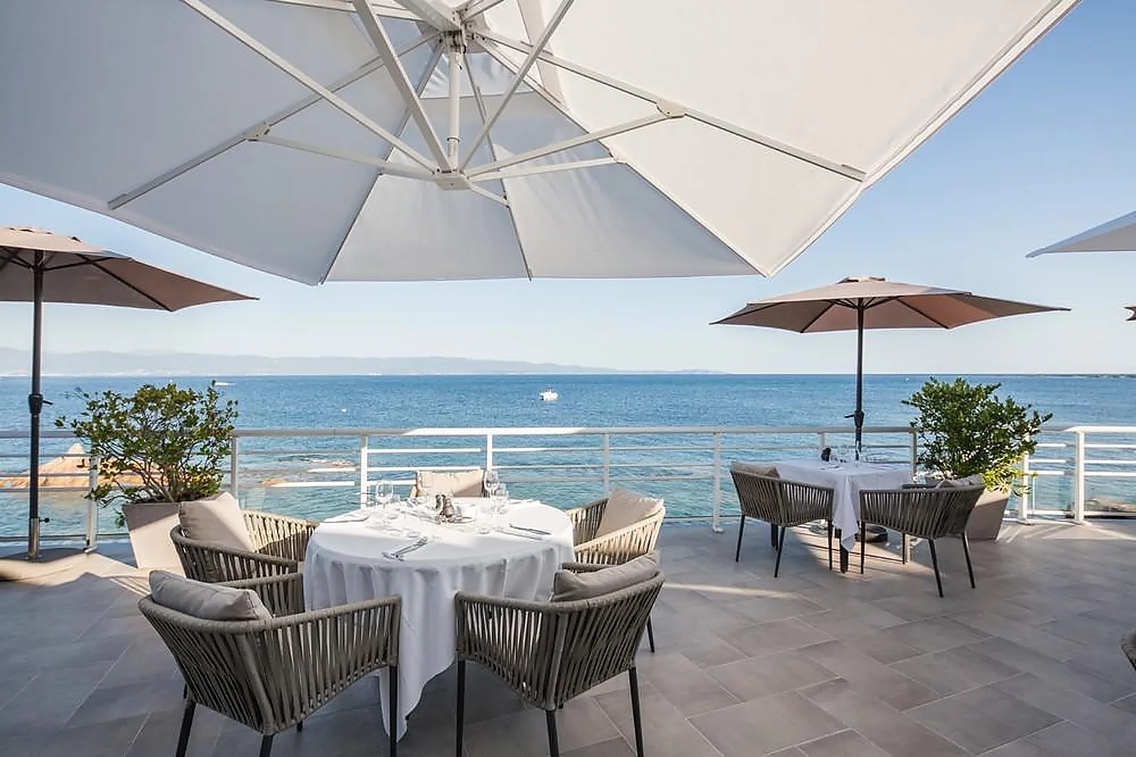 Lieux événementiels, HOTEL DOLCE VITA