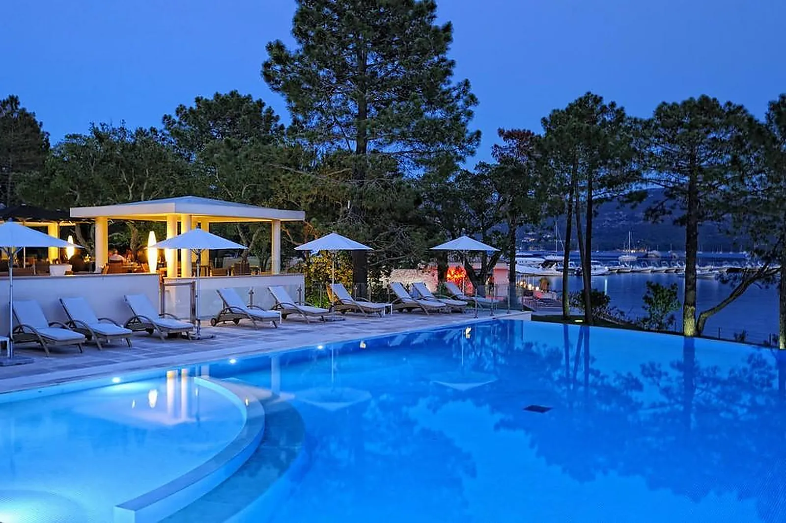 Lieux événementiels, HÔTEL DON CESAR