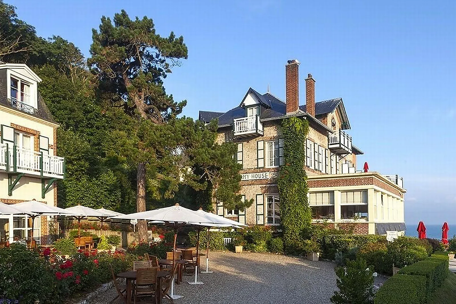 Lieux événementiels, HOTEL DORMY HOUSE