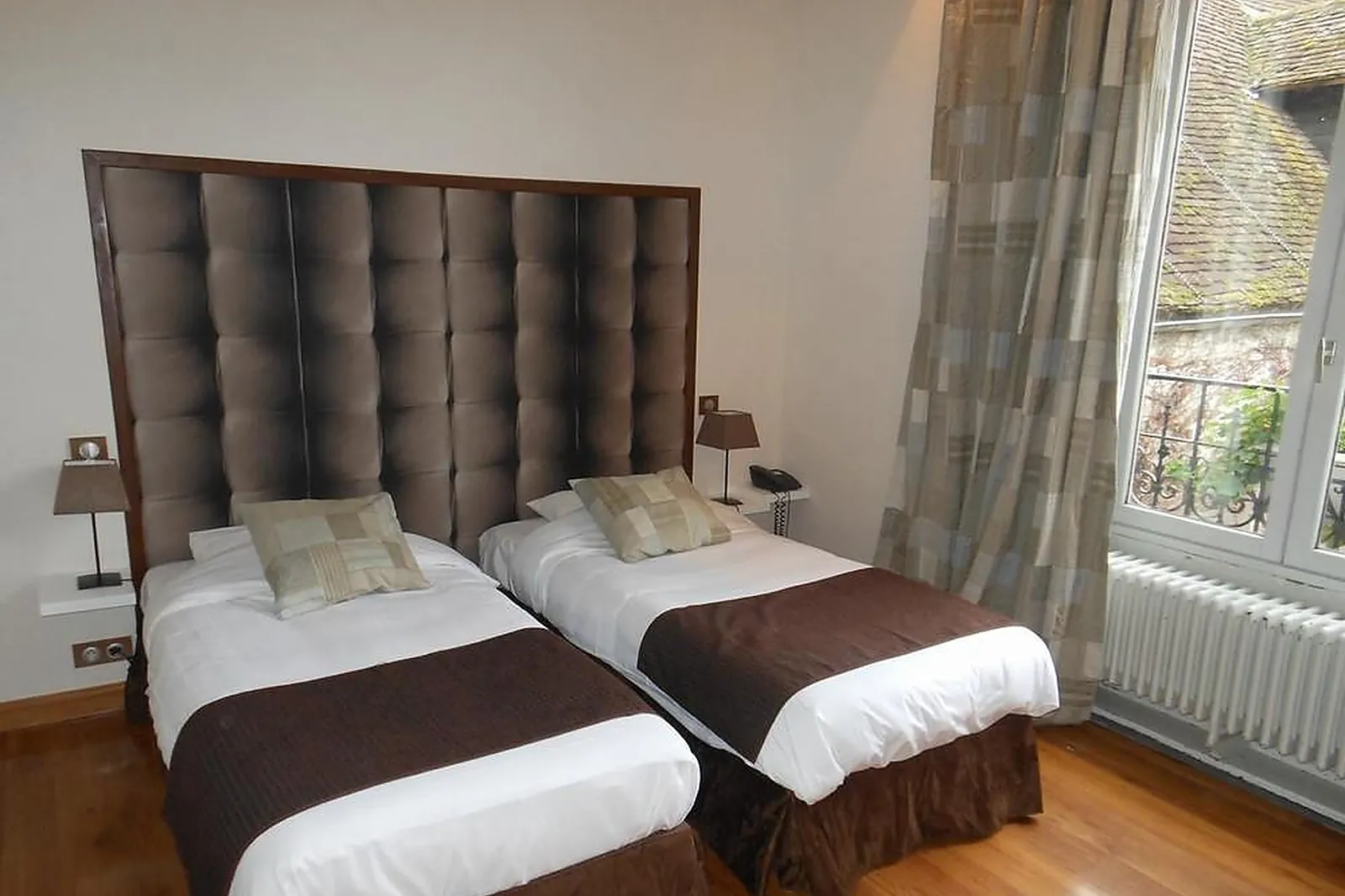 Lieux événementiels, HÔTEL ECU DE FRANCE