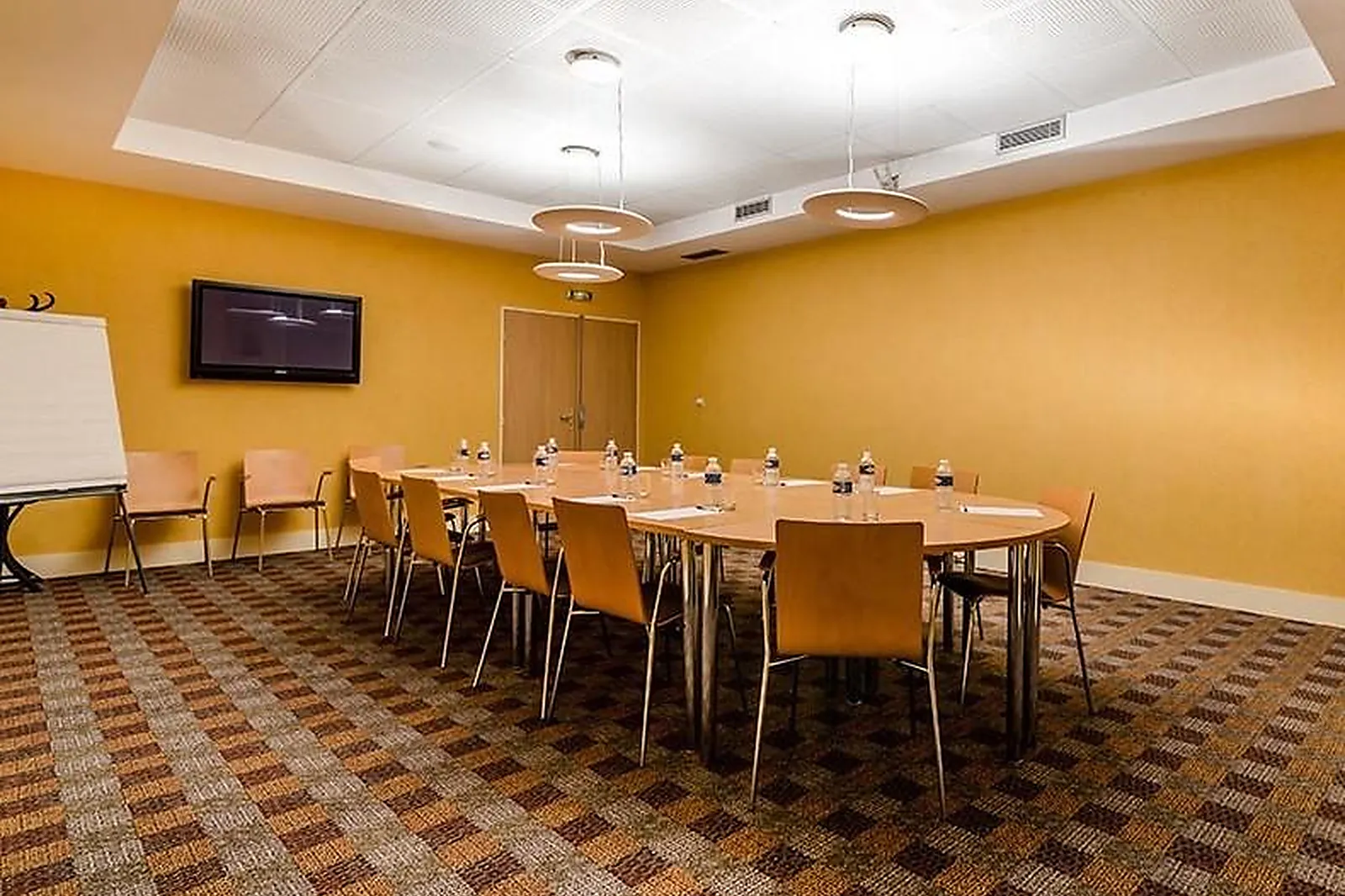 Lieux événementiels, HÔTEL ELISEO