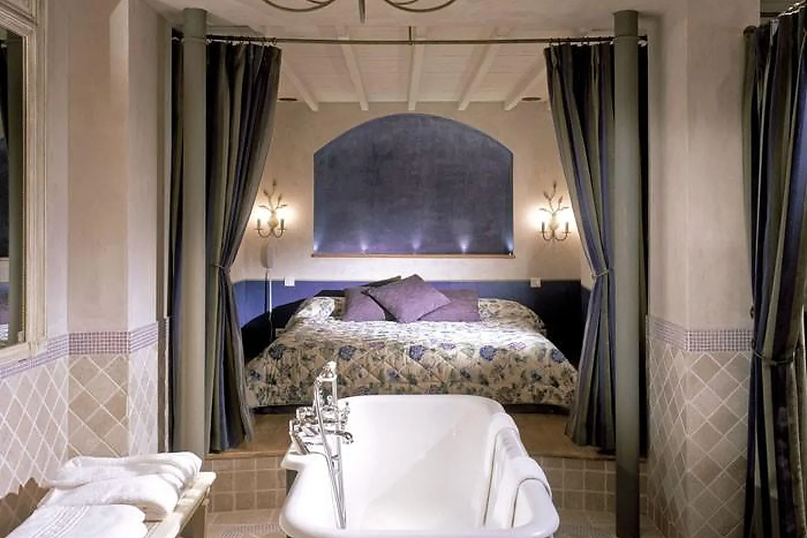 Lieux événementiels, HOTEL ELYSEES REGENCIA