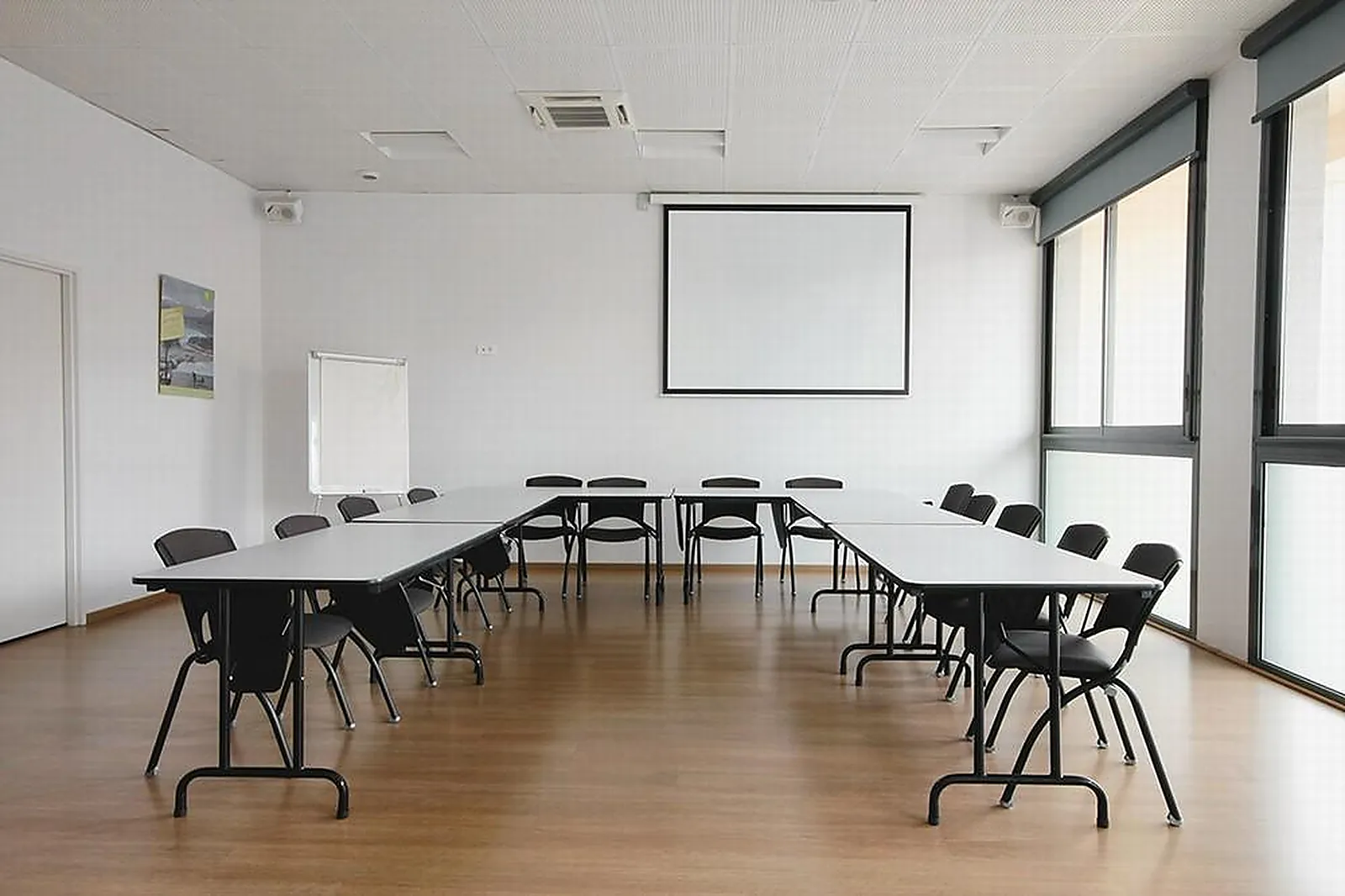 Lieux événementiels, HÔTEL ESATITUDE