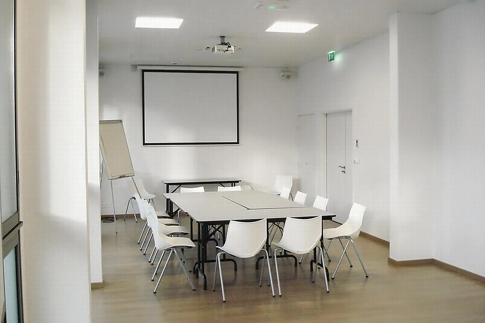 Lieux événementiels, HÔTEL ESATITUDE