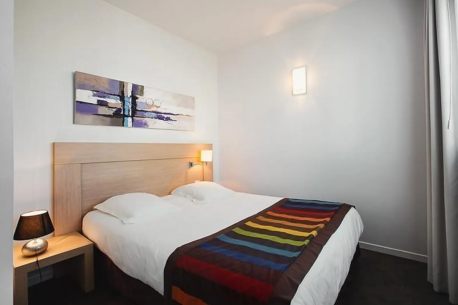 Lieux événementiels, HÔTEL ESATITUDE