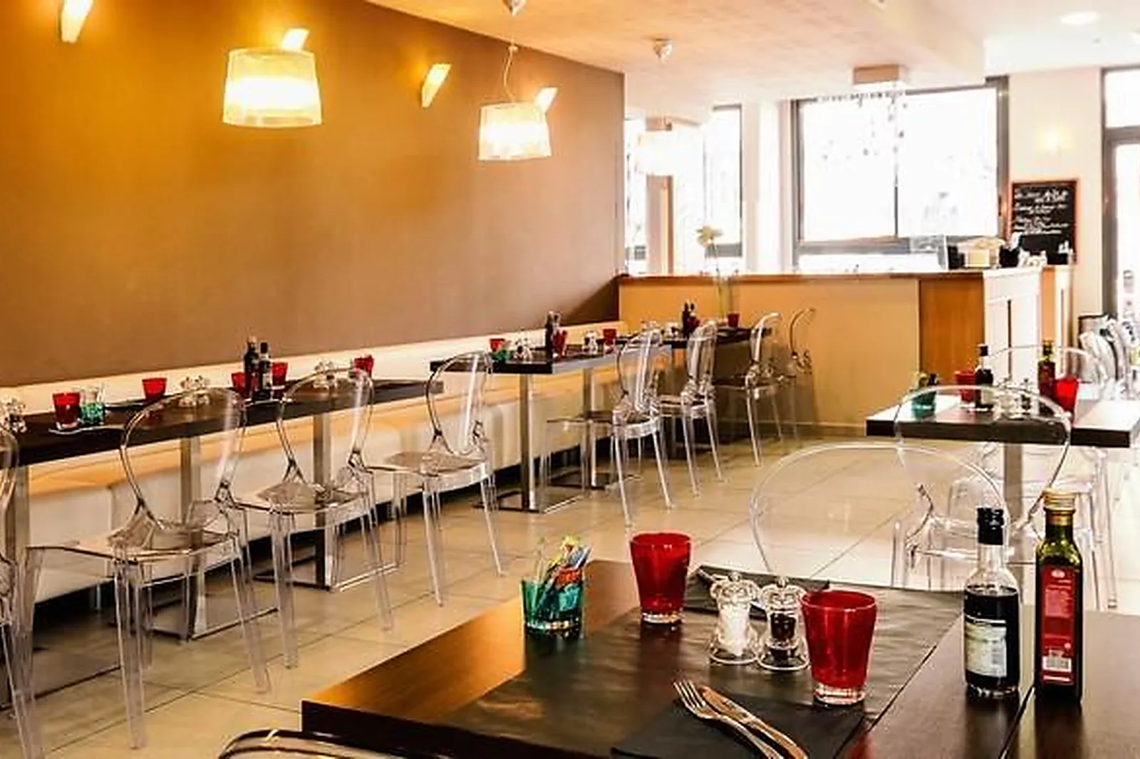 Lieux événementiels, HÔTEL ESATITUDE