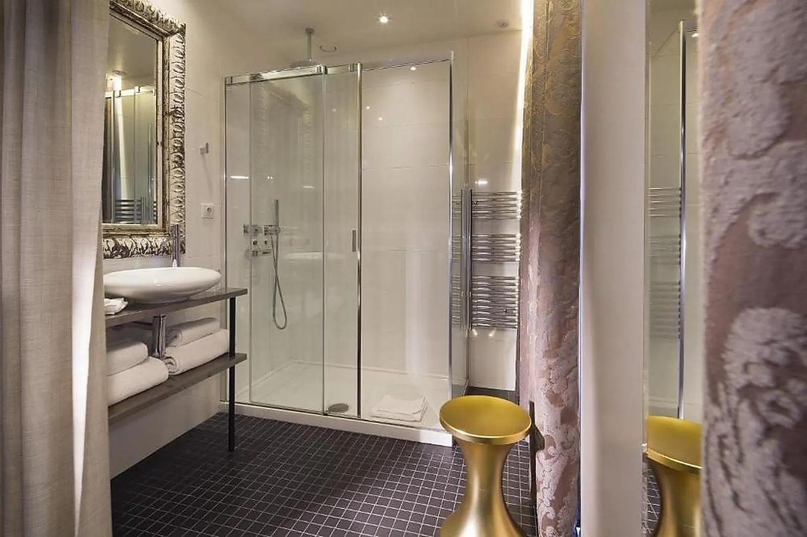 Lieux événementiels, HÔTEL EUGÈNE EN VILLE