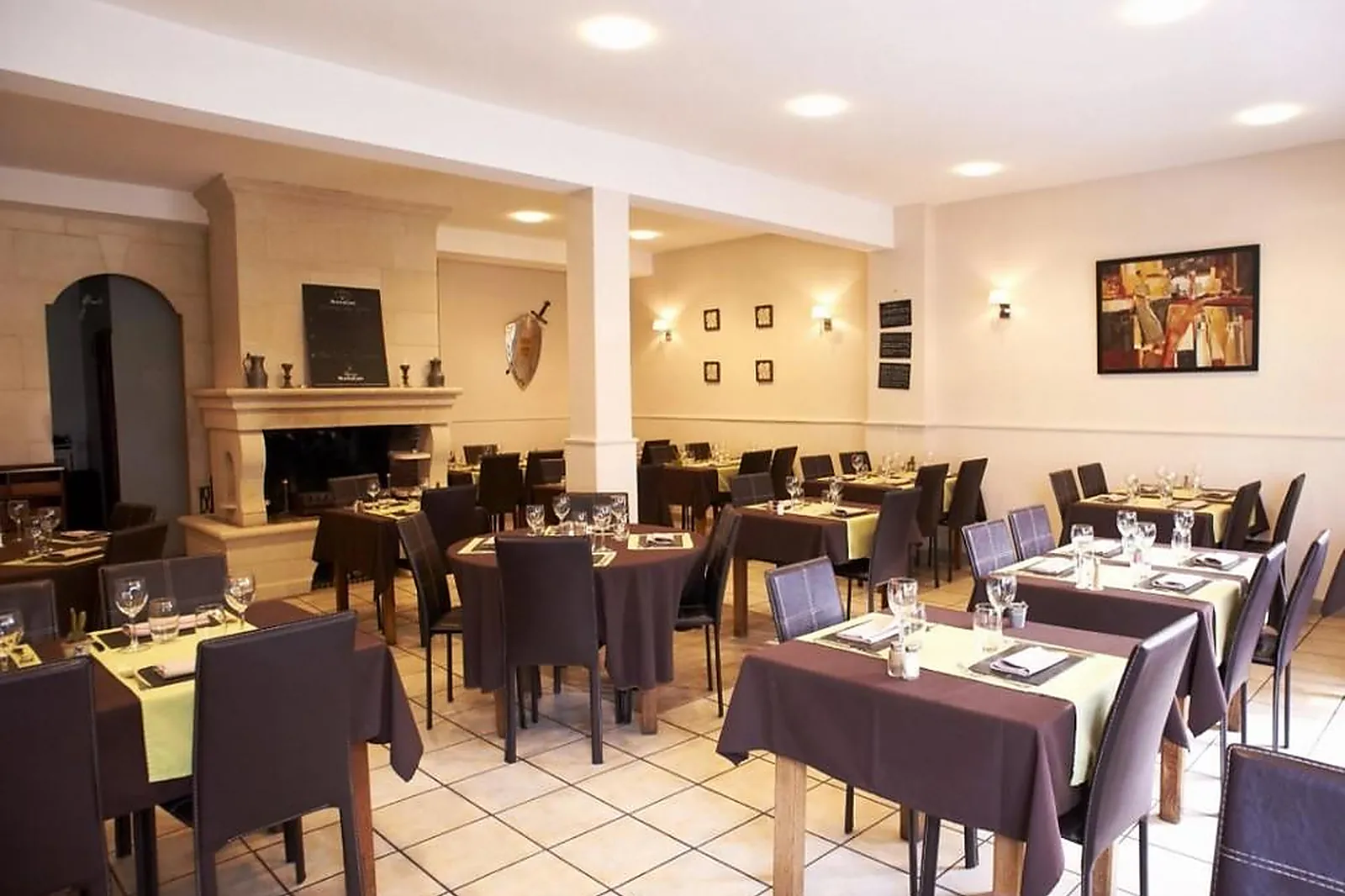 Lieux événementiels, HÔTEL EXCALIBUR