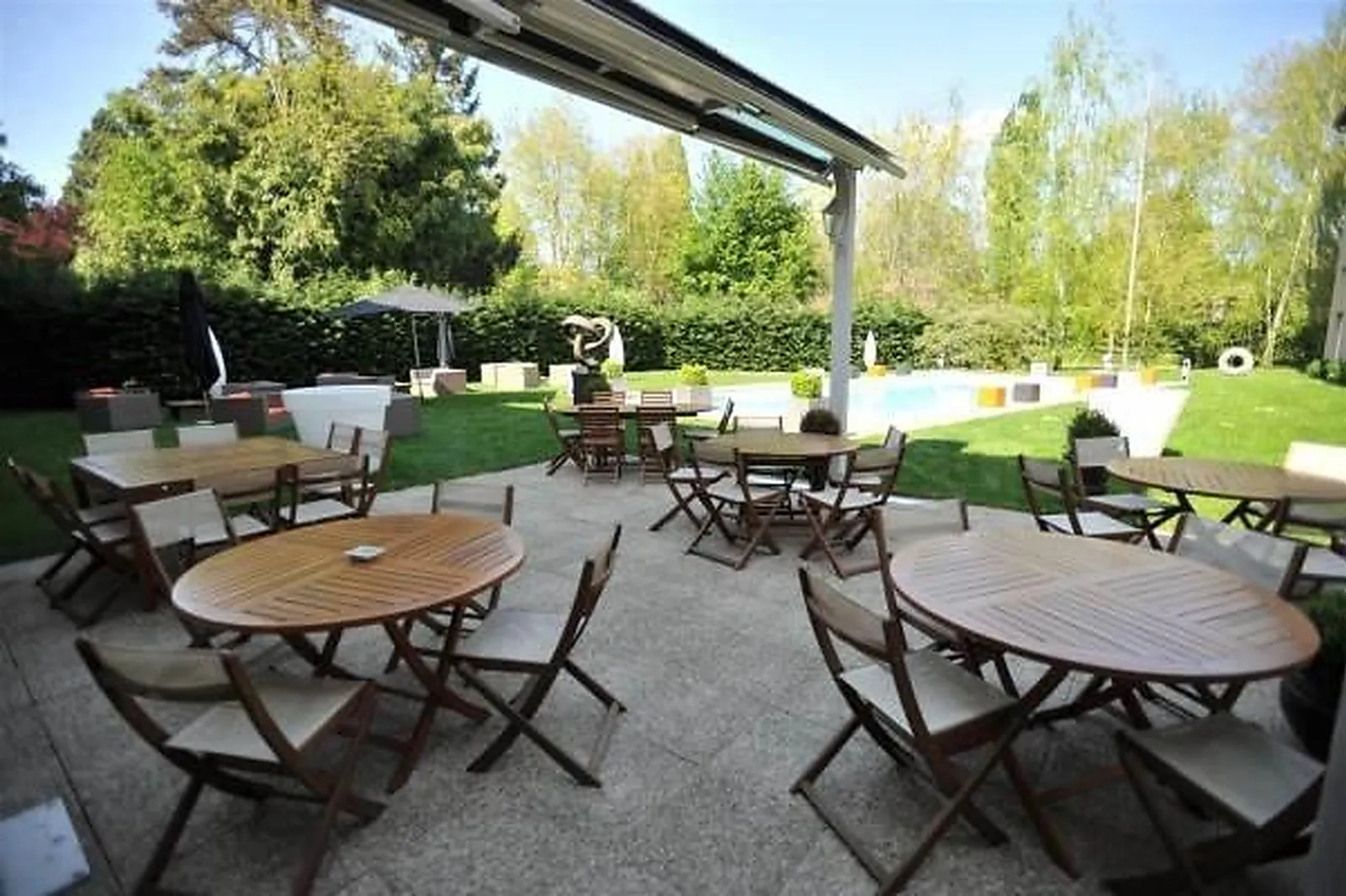 Lieux événementiels, HÔTEL FULL COLORS