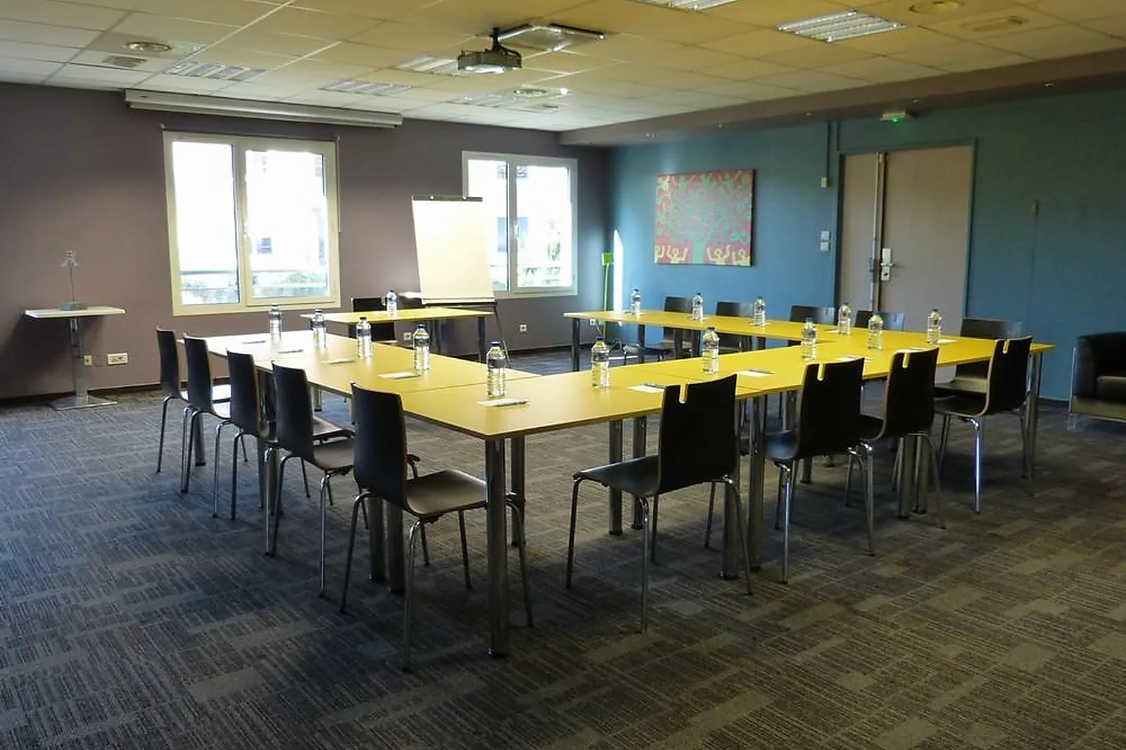 Lieux événementiels, HÔTEL FULL COLORS