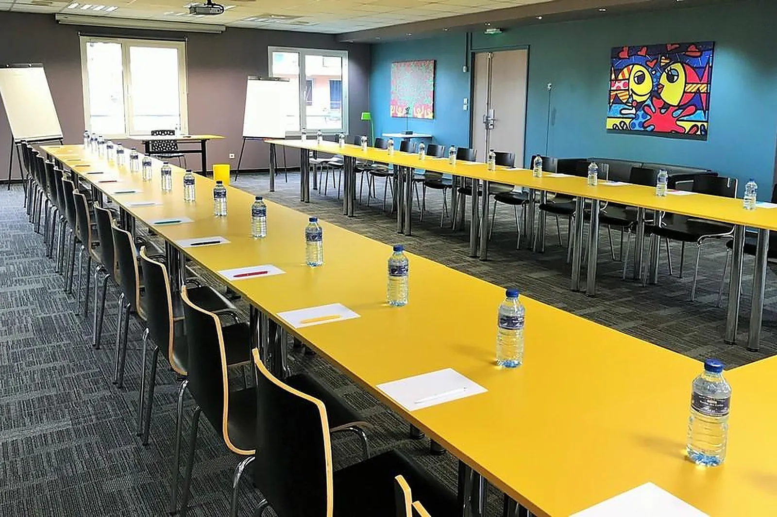 Lieux événementiels, HÔTEL FULL COLORS