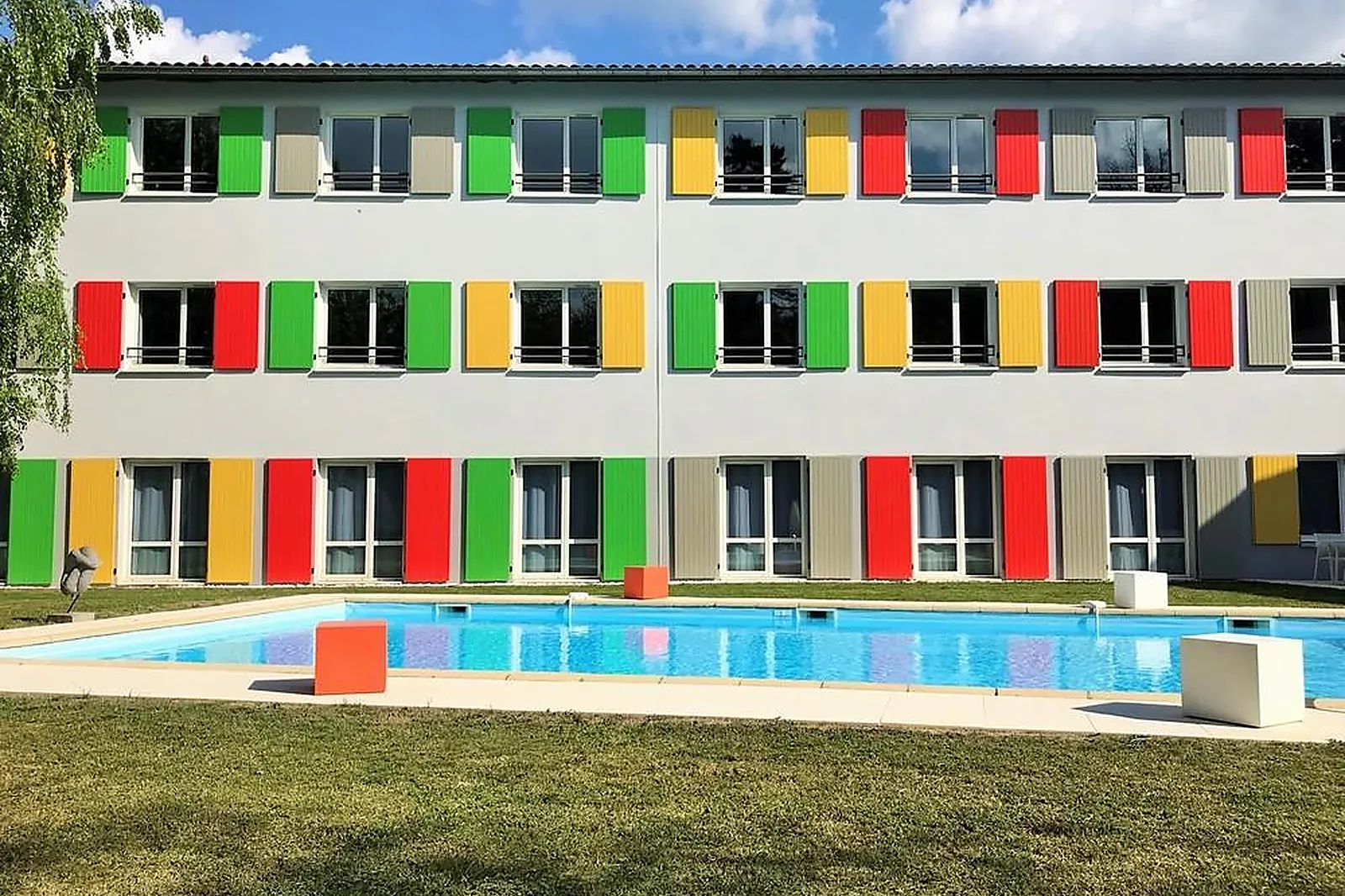 Lieux événementiels, HÔTEL FULL COLORS