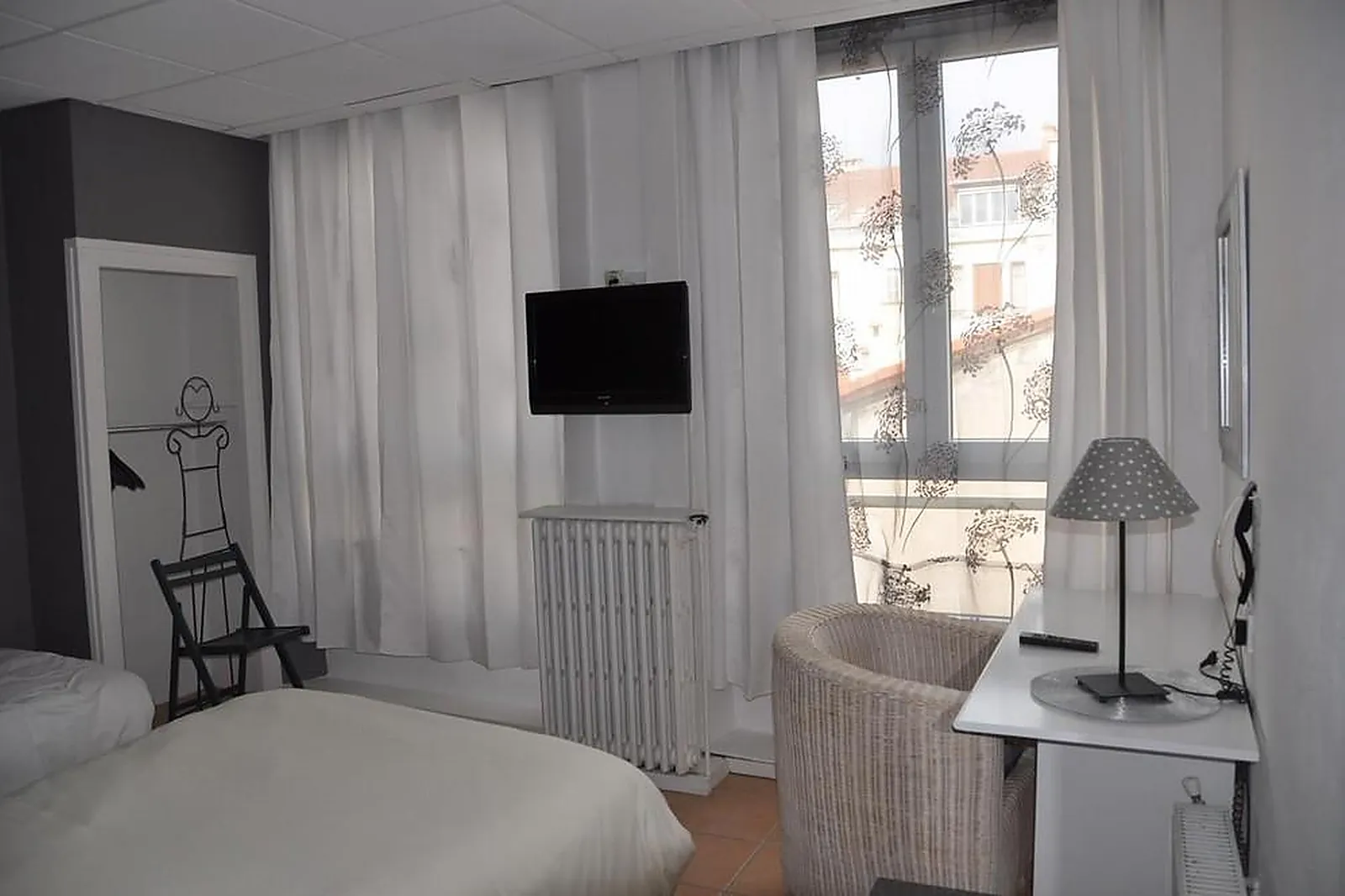 Lieux événementiels, HÔTEL FURANIA