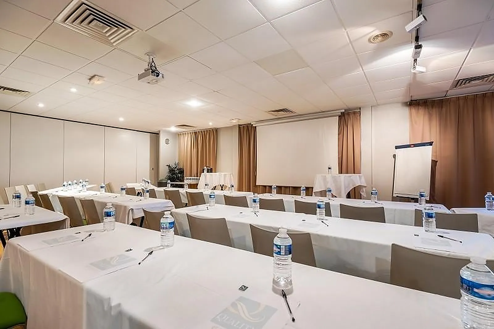 Lieux événementiels, HÔTEL GOLF FONTCAUDE