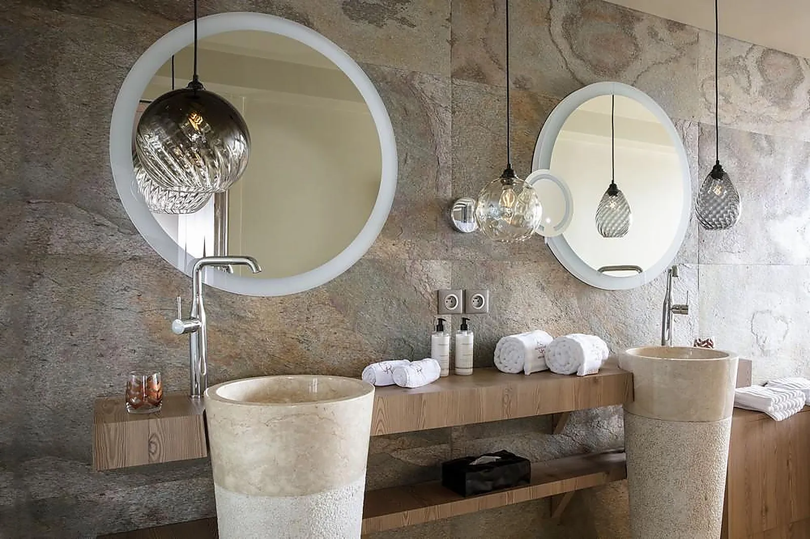 Lieux événementiels, HÔTEL GRANDES ROUSSES