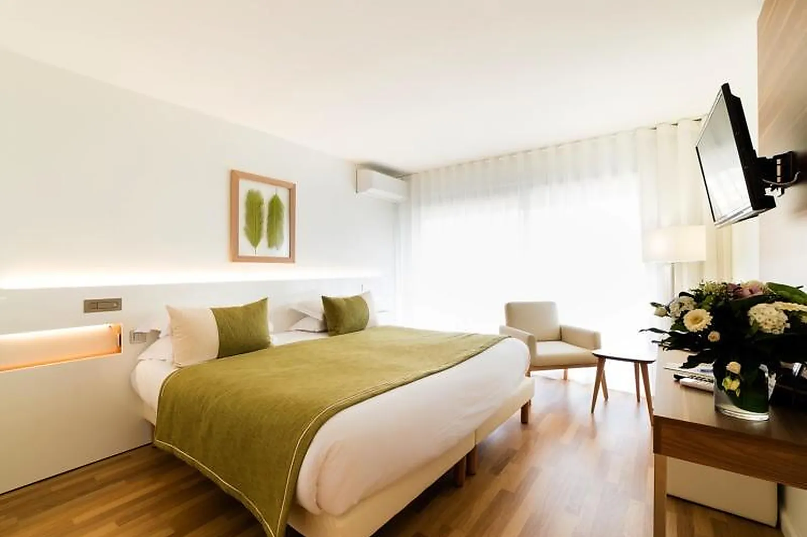 Lieux événementiels, HÔTEL HELIOS