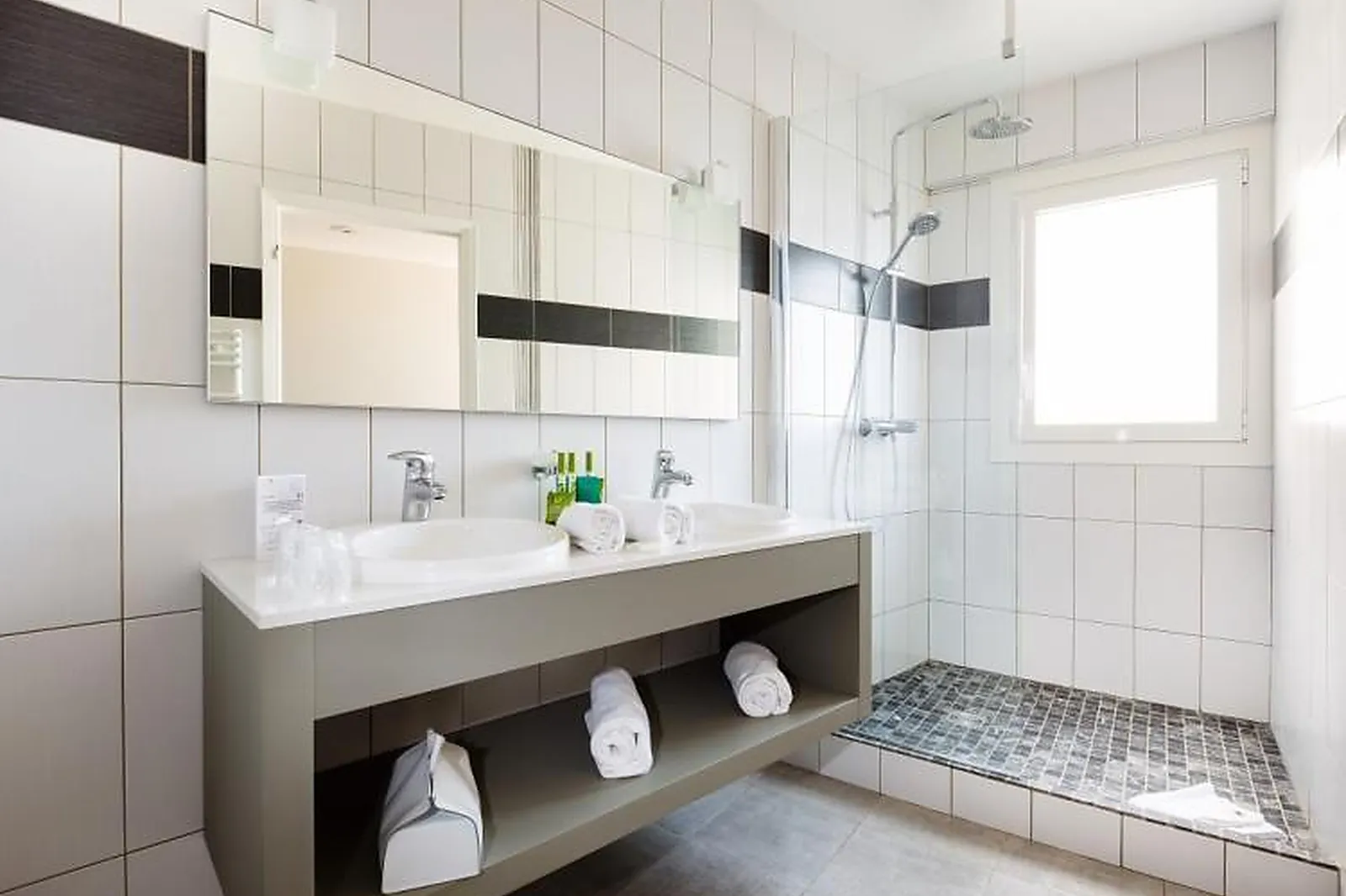 Lieux événementiels, HÔTEL HELIOS