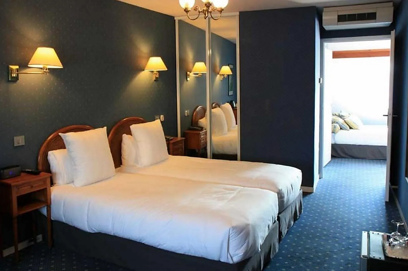 Lieux événementiels, HÔTEL HENRY II