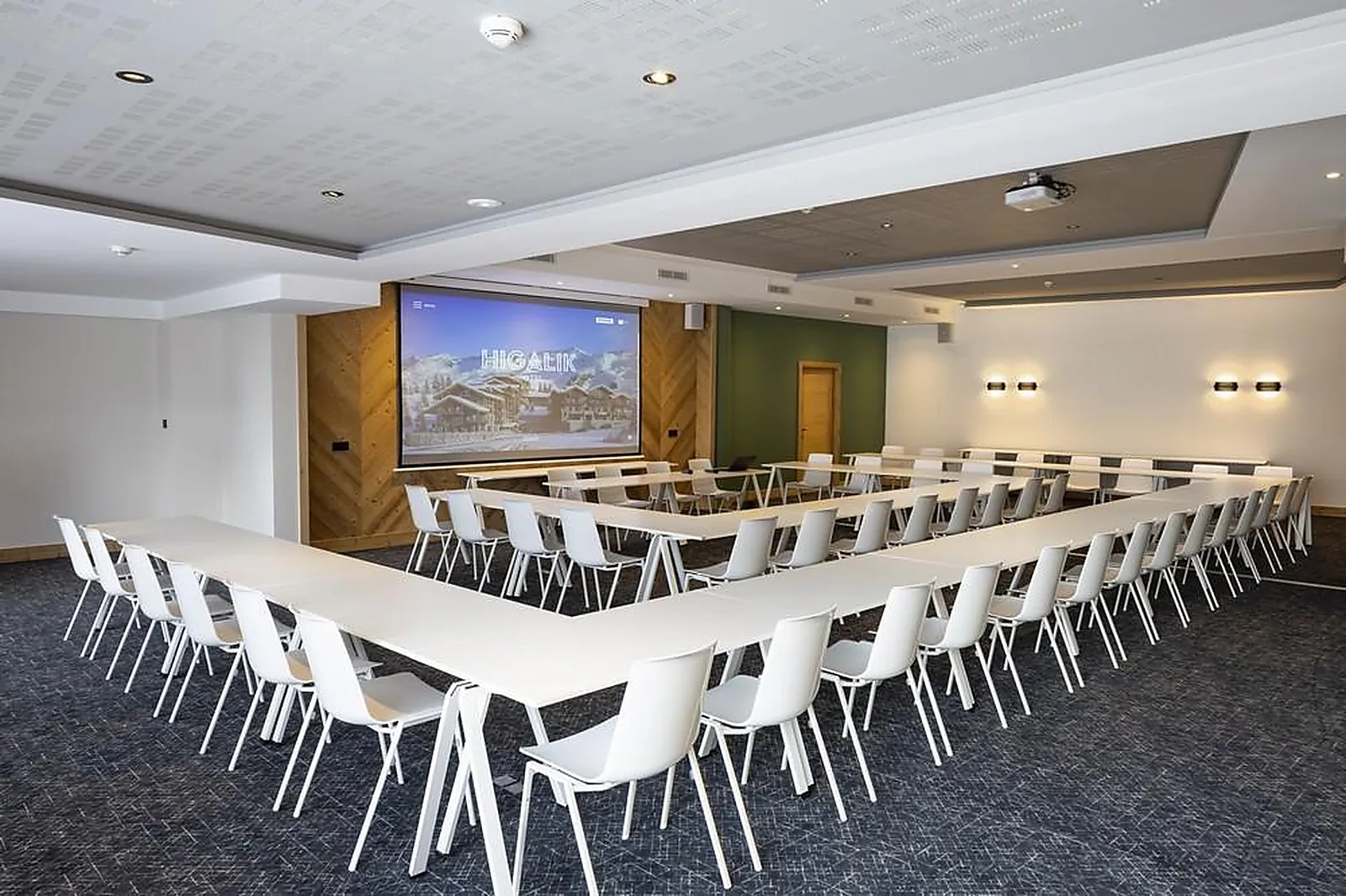 Lieux événementiels, HÔTEL HIGALIK