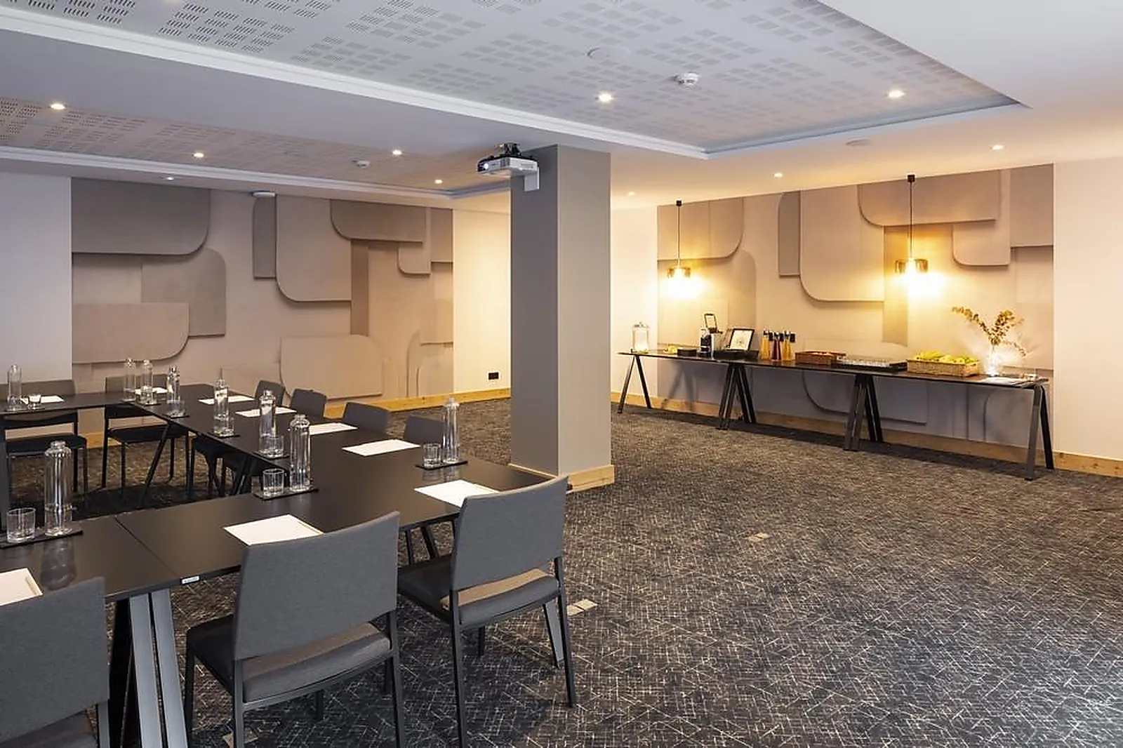 Lieux événementiels, HÔTEL HIGALIK