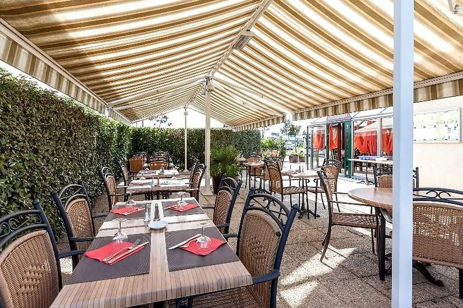 Lieux événementiels, HOTEL HORUS