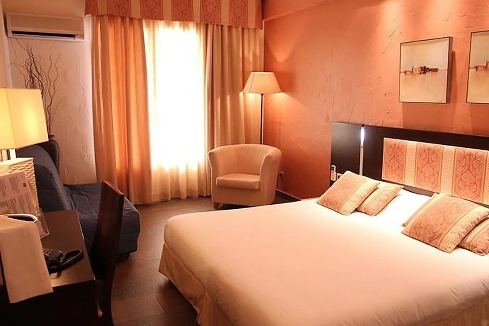 Lieux événementiels, HÔTEL IBERSOL CAVALIÈRE SUR PLAGE