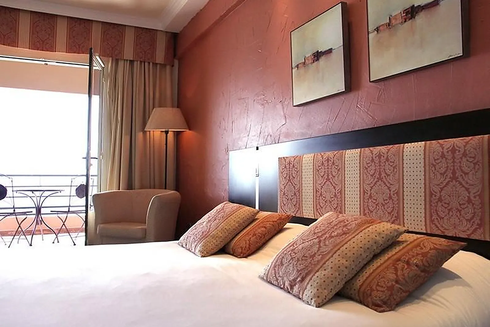 Lieux événementiels, HÔTEL IBERSOL CAVALIÈRE SUR PLAGE