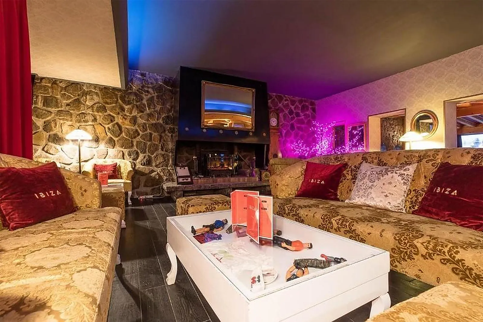 Lieux événementiels, HÔTEL IBIZA LES 2 ALPES