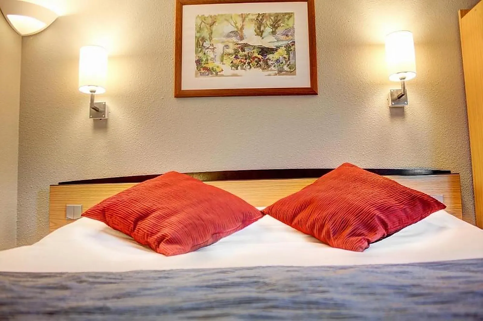 Lieux événementiels, HÔTEL INN DESIGN BOURGES