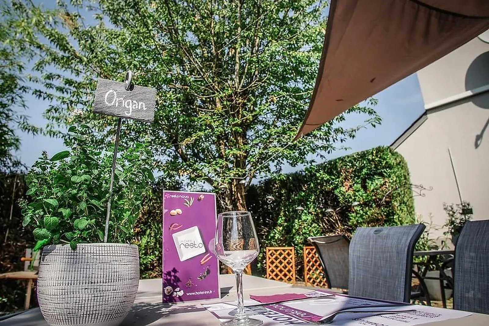 Lieux événementiels, HÔTEL INN DESIGN RESTO NOVO CHARTRES