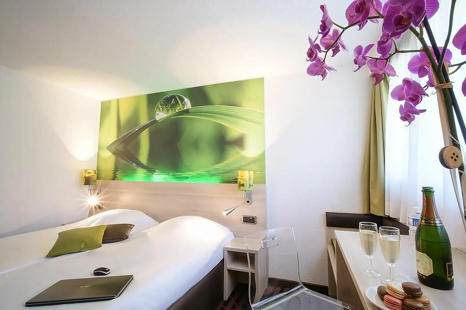 Lieux événementiels, HÔTEL INN DESIGN RESTO NOVO SABLÉ-SUR-SARTHE