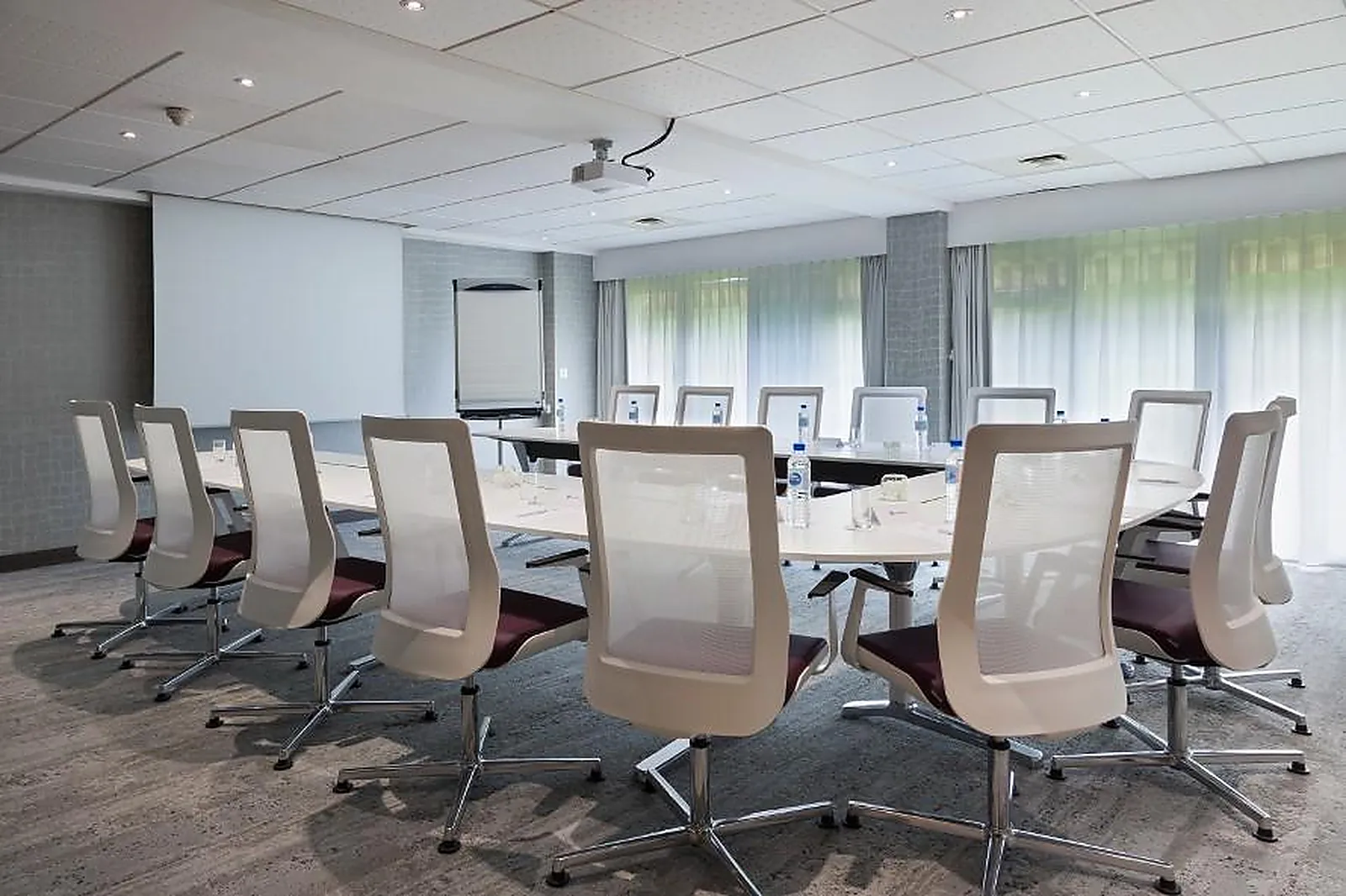 Lieux événementiels, HÔTEL INN PARIS CDG AIRPORT