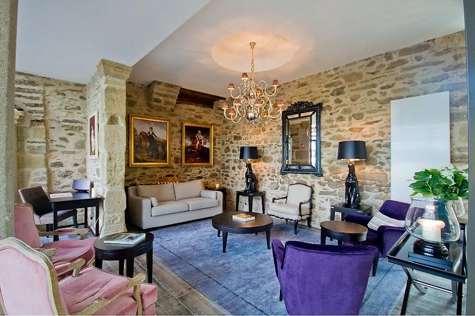 Lieux événementiels, HÔTEL JOYET MAUBEC