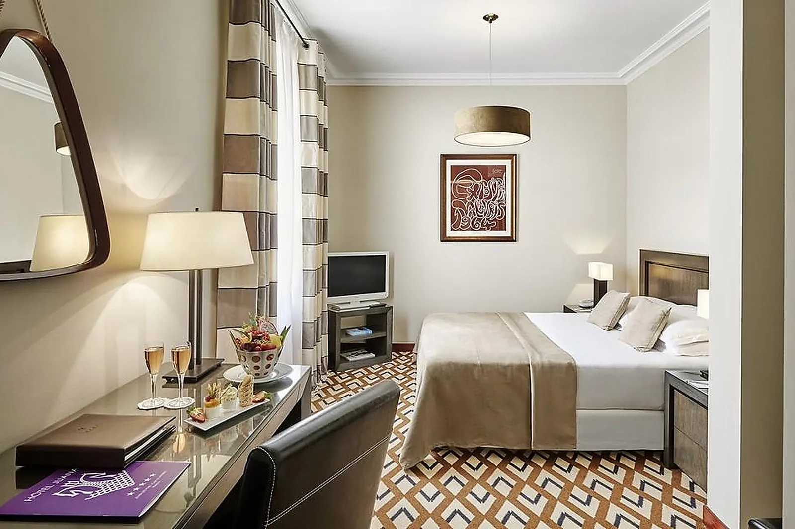 Lieux événementiels, HÔTEL JUANA