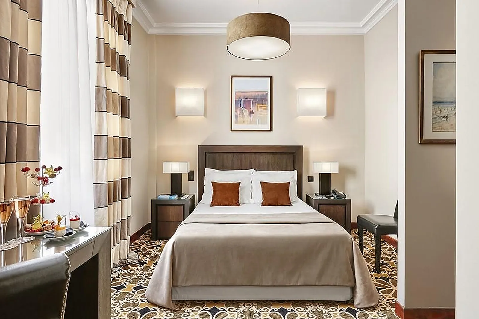 Lieux événementiels, HÔTEL JUANA