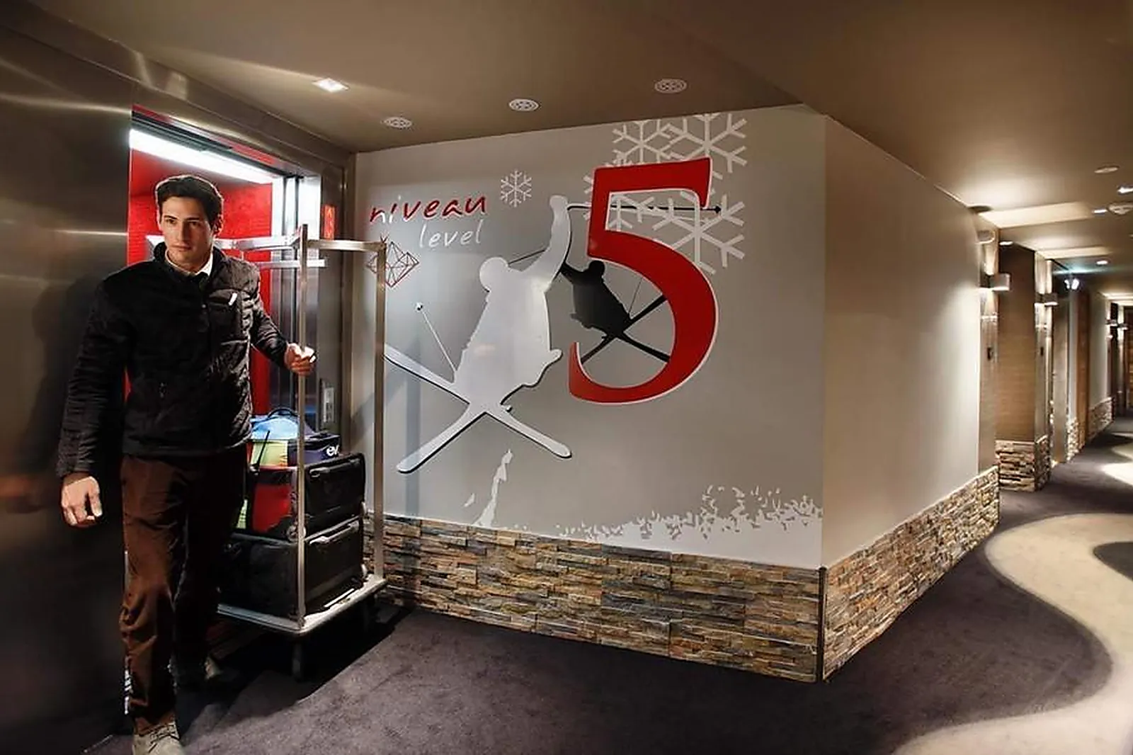 Lieux événementiels, HÔTEL KOH-I NOR