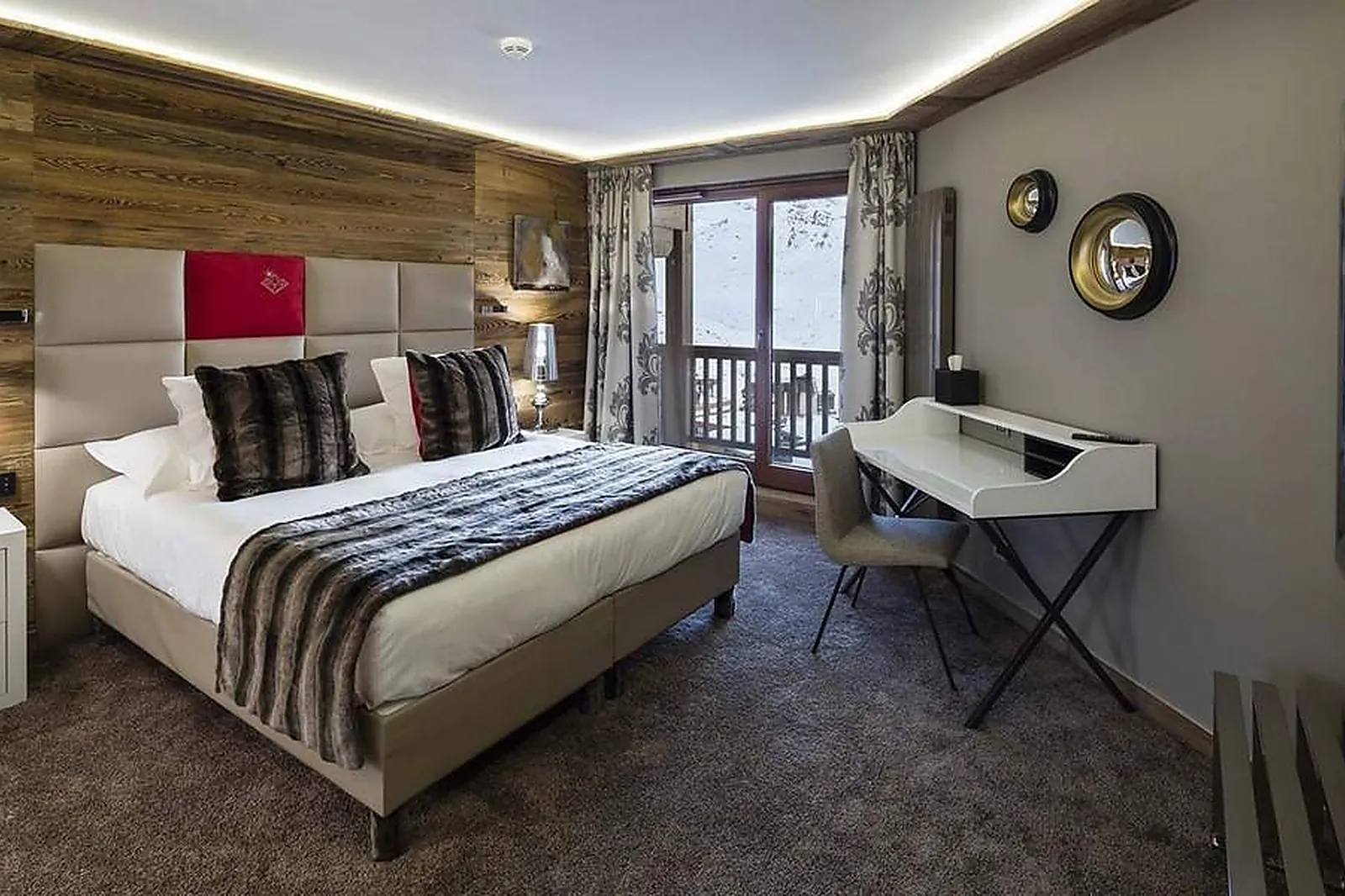 Lieux événementiels, HÔTEL KOH-I NOR