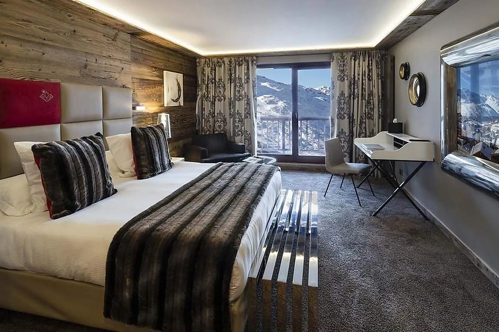 Lieux événementiels, HÔTEL KOH-I NOR