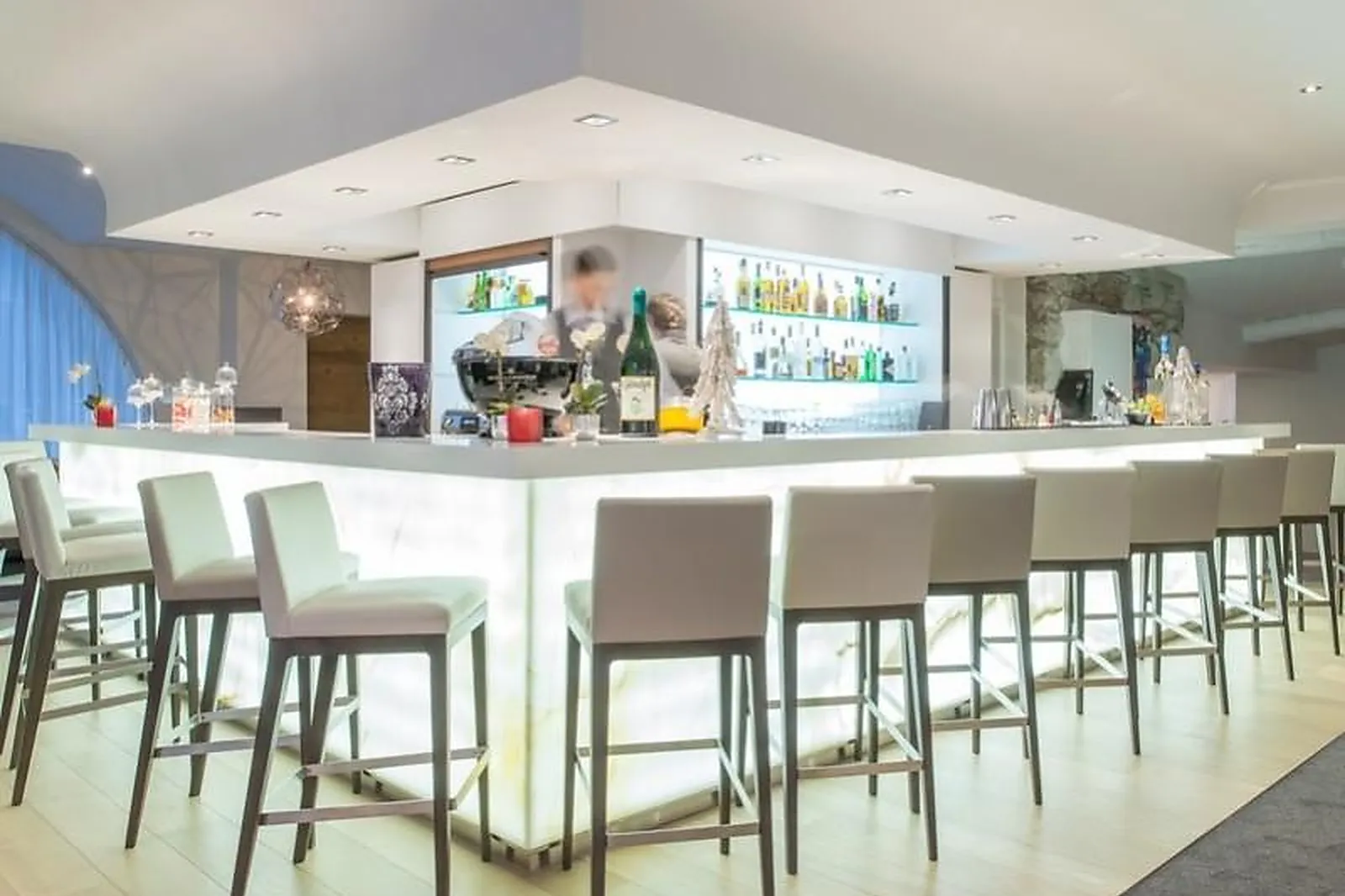 Lieux événementiels, HÔTEL L'AIGLE DES NEIGES